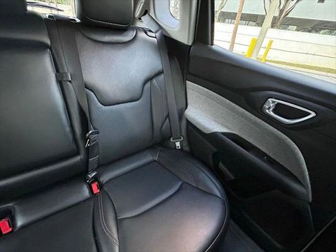 Certified 2022 Jeep Compass Latitude AWD/4WD image 14