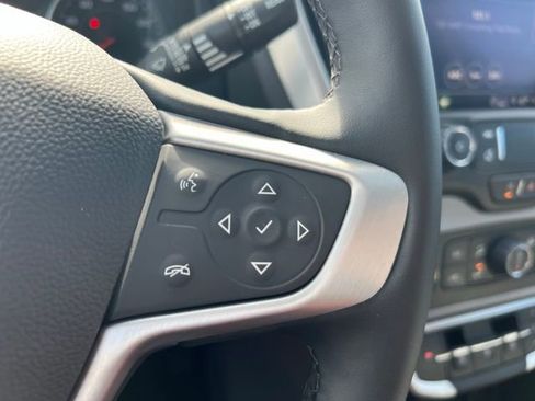 Certified 2024 GMC Terrain SLT image 16