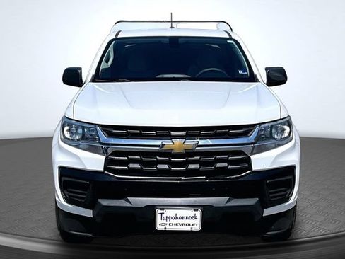 Used 2021 Chevrolet Colorado W/T RWD image 2