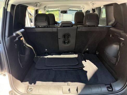 Used 2018 Jeep Renegade Limited w/ UConnect 8.4 Nav Group image 18