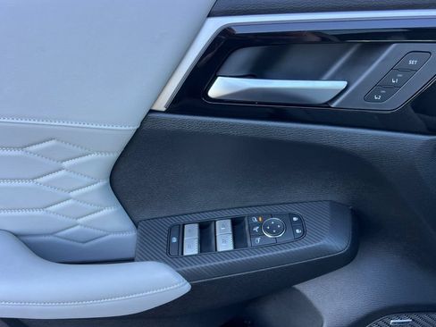New 2026 Mitsubishi Outlander SEL FWD image 12