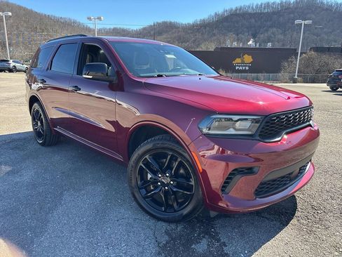 Used 2024 Dodge Durango GT image 8