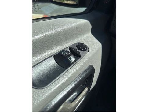 Used 2018 Mercedes-Benz Sprinter 2500 image 17