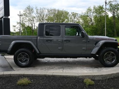 Used 2021 Jeep Gladiator Rubicon w/ Cold Weather Group AWD/4WD image 4