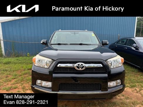 Used 2013 Toyota 4Runner SR5 w/ Premium Pkg AWD/4WD image 2