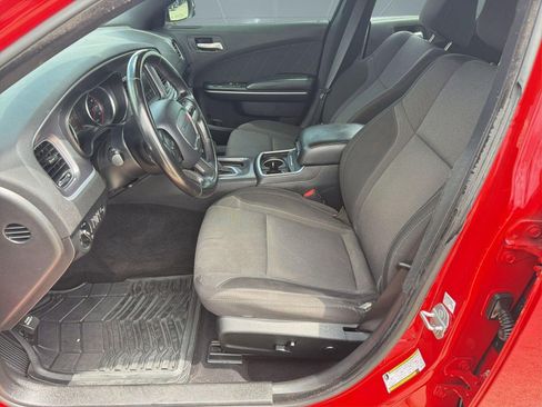 Used 2020 Dodge Charger SXT w/ Driver Convenience Group RWD image 5