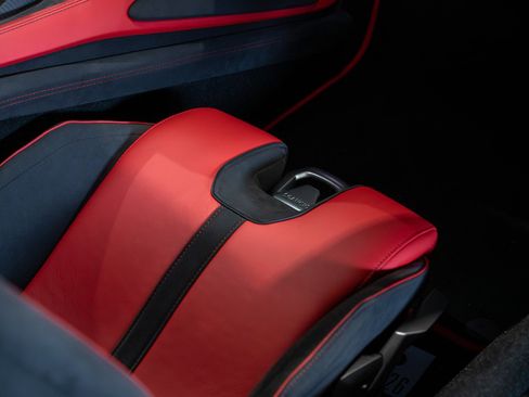 Used 2025 Lamborghini Revuelto AWD/4WD image 58