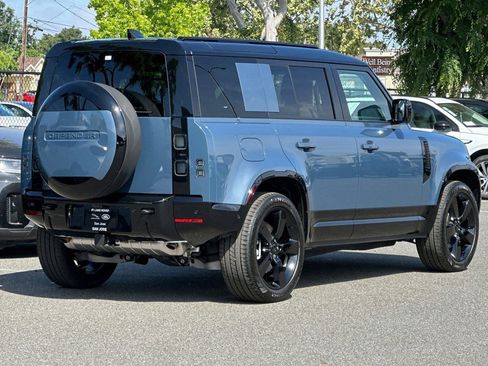 New 2026 Land Rover Defender 110 X-Dynamic SE AWD/4WD image 8
