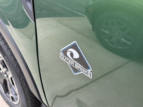 New 2025 Ford Bronco Sport Outer Banks w/ Outer Banks Tech Package+ image 6