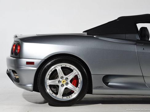 Used 2004 Ferrari 360 Spider RWD image 13