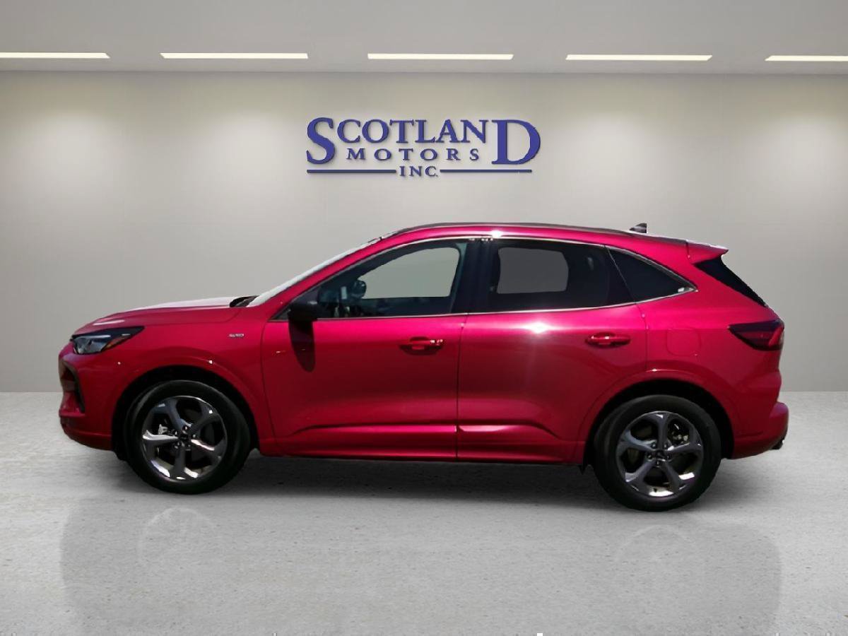 Used 2024 Ford Escape ST-Line FWD image 1