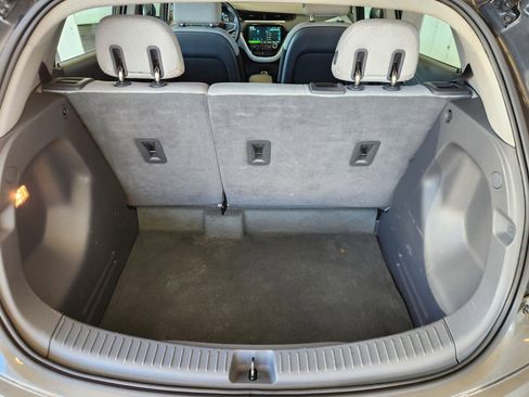 Used 2018 Chevrolet Bolt LT image 12