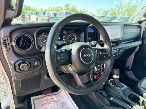 Used 2024 Jeep Wrangler Unlimited Rubicon 392 AWD/4WD image 11