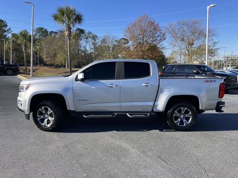 Used 2017 Chevrolet Colorado Z71 image 2
