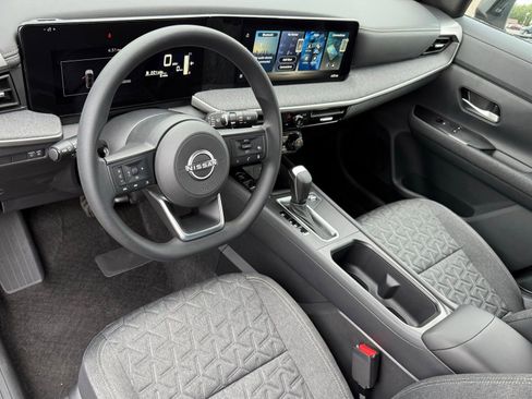 New 2026 Nissan Kicks SV w/ Cold Weather Package FWD image 11