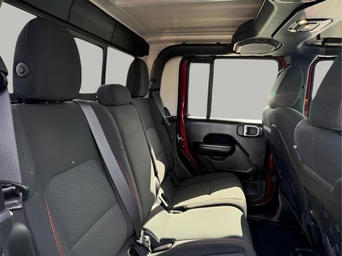 Used 2021 Jeep Gladiator Rubicon image 37