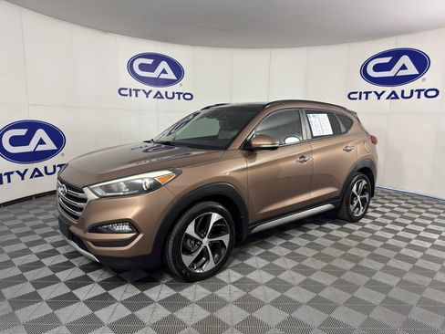 Used 2017 Hyundai Tucson Limited w/ Limited Ultimate Package 03 image 7