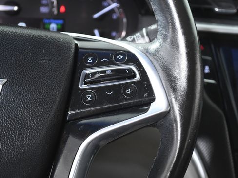 Used 2017 Cadillac XTS Luxury image 13