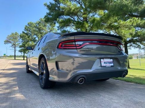 Used 2023 Dodge Charger R/T w/ Plus Group RWD image 8