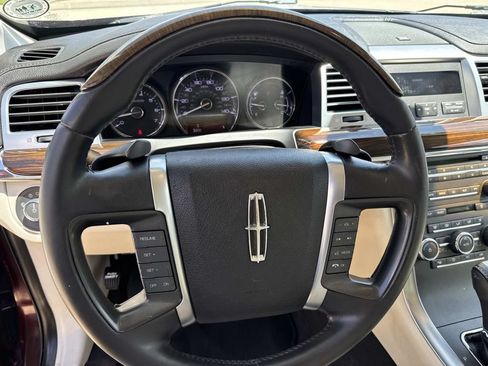 Used 2011 Lincoln MKS FWD image 23