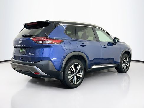 Used 2023 Nissan Rogue SL AWD/4WD image 9