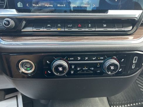 Used 2023 Chevrolet Silverado 1500 LT image 16