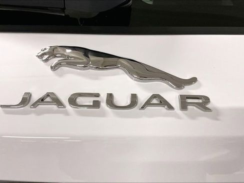 Certified 2025 Jaguar F-PACE R-Dynamic S image 7