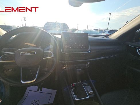 Used 2022 Jeep Compass Altitude w/ Convenience Group AWD/4WD image 13