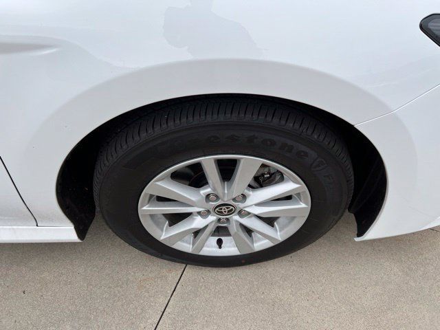 Used 2026 Toyota Camry LE FWD image 9