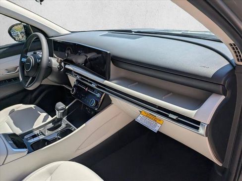 Used 2026 Hyundai Tucson SEL FWD image 22