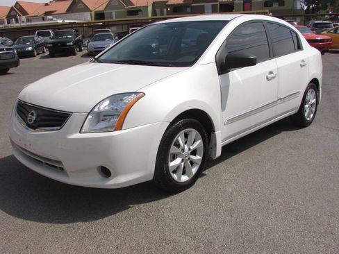 Used 2010 Nissan Sentra 2.0 SL w/ Premium Plus Pkg image 4