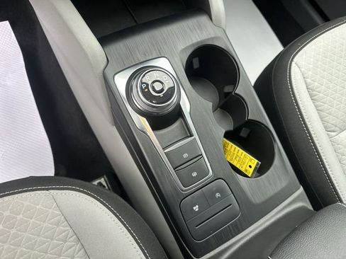 Used 2023 Ford Escape Active AWD/4WD image 22