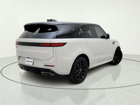 Used 2025 Land Rover Range Rover Sport Dynamic SE AWD/4WD image 9