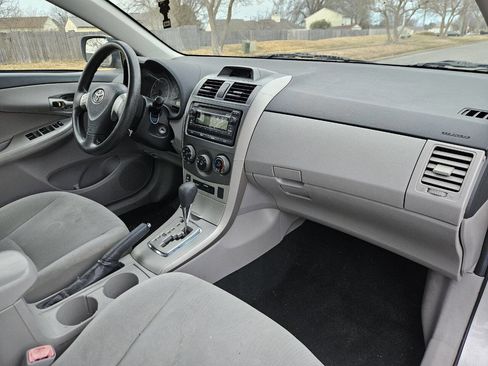 Used 2012 Toyota Corolla LE image 15