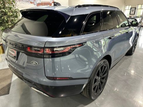 Used 2019 Land Rover Range Rover Velar R-Dynamic SE AWD/4WD image 28