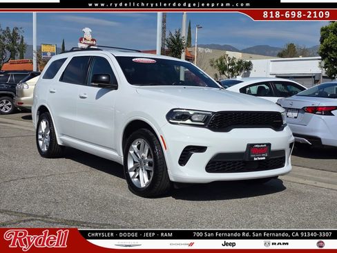 Certified 2024 Dodge Durango GT image 1