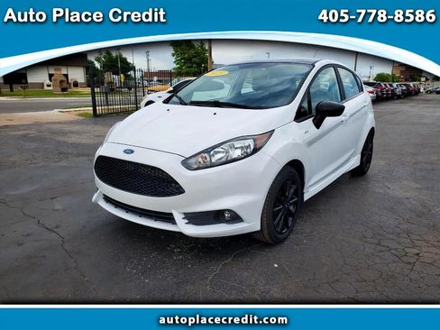 Used 2019 Ford Fiesta ST-Line image 1