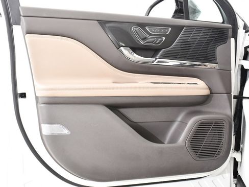 Used 2022 Lincoln Corsair Grand Touring w/ Elements Technology Bundle image 23