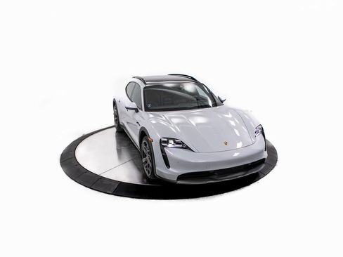 Certified 2024 Porsche Taycan 4 Cross Turismo image 39