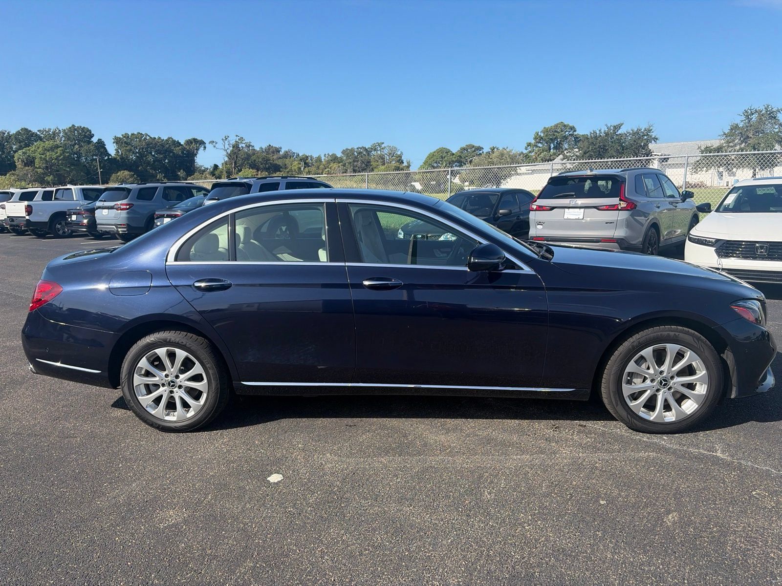 Used 2020 Mercedes-Benz E 350 4MATIC Sedan image 8