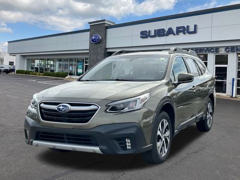 Used 2021 Subaru Outback Limited w/ Popular Package #2 image 3