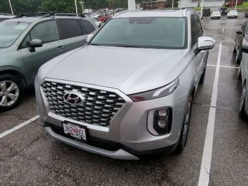 Used 2021 Hyundai Palisade SEL w/ Convenience Package AWD/4WD image 3