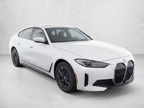 Used 2023 BMW i4 eDrive35 w/ Premium Package RWD image 3