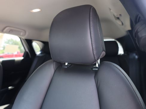 Used 2020 MAZDA CX-30 FWD w/ Preferred Package image 16