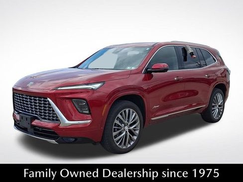 Used 2026 Buick Enclave Avenir w/ Super Cruise Package AWD/4WD image 3