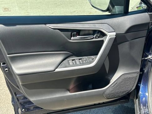 Certified 2021 Toyota RAV4 XLE Premium AWD/4WD image 22