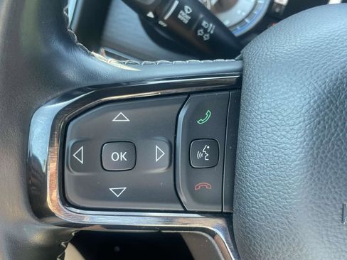 Used 2022 RAM 1500 Limited image 9