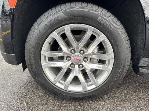 Used 2022 GMC Yukon XL SLT image 9