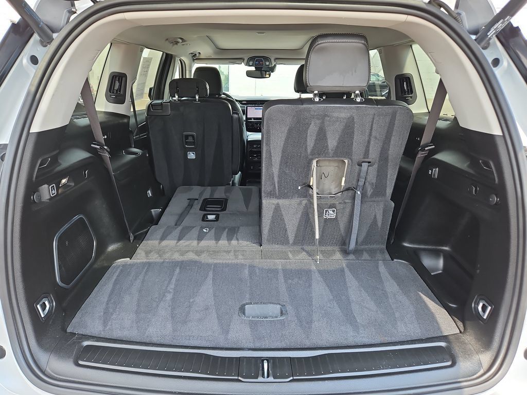 Used 2022 Jeep Grand Cherokee L Limited AWD/4WD image 8