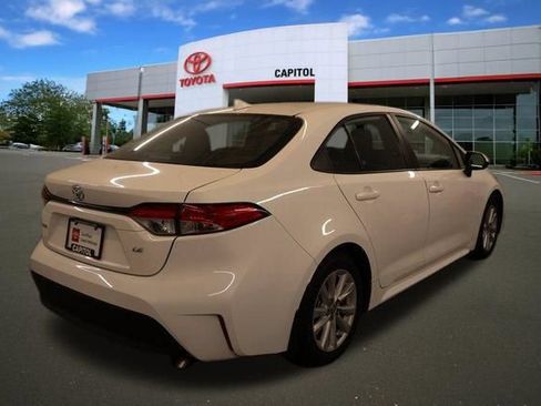 Certified 2025 Toyota Corolla LE w/ LE Premium Package FWD image 3